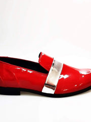 Carica immagine nella Galleria, Scarpa mocassino Jackson in vernice rossa con fascia argento, foderata in vera pelle italiana, di Wish Dance Shop