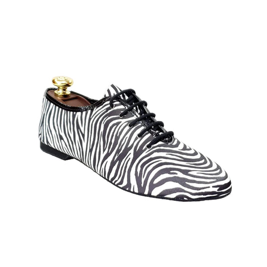 Scarpa Jazz in Raso Seta Fantasia Zebrata Profilo Vernice Nera Jazz 03 Zebra Wish Dance, vista laterale