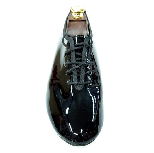 Scarpa jazz Wish Dance Shop Jazz 04 in vernice nera, comoda e lucida con suola antiscivolo, ideale per danza.