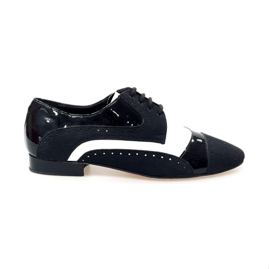 Scarpa stringata da uomo Magno 845 in vernice e camoscio nero con dettagli in pelle bianca, stile Derby Brogue, Wish Dance Shop