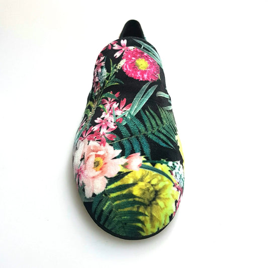 Scarpa mocassino da uomo Serse (800) in velluto verde con stile Japan, marca Wish Dance Shop, dettagli lavorati eleganti.