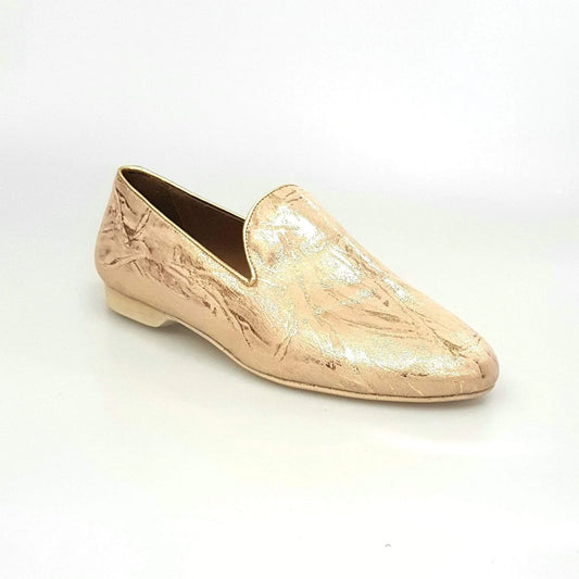 Mocassino da uomo Wish Dance Shop in pelle lavorata stile Orly oro, scarpa elegante e raffinata con dettagli lucidi.
