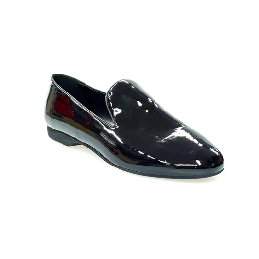 Mocassino da uomo Wish Dance Shop in vernice nera con profili neri, scarpa elegante in stile classico, vista frontale.