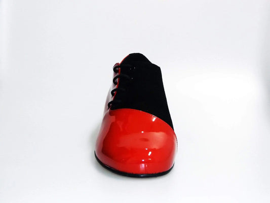 Scarpa da uomo Franco MS19 in vernice rossa e camoscio nero, stringata con punta tonda, stile elegante e moderno