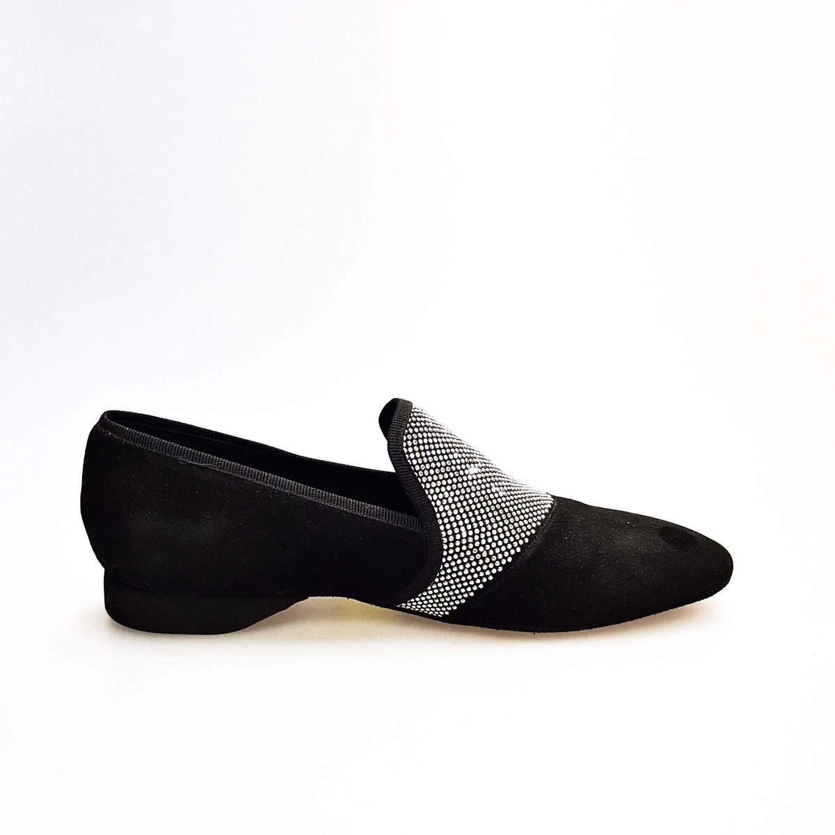 Mocassino uomo in camoscio nero con miniborchie argento lunga, scarpa elegante in stile moccasino Wish Dance Shop.