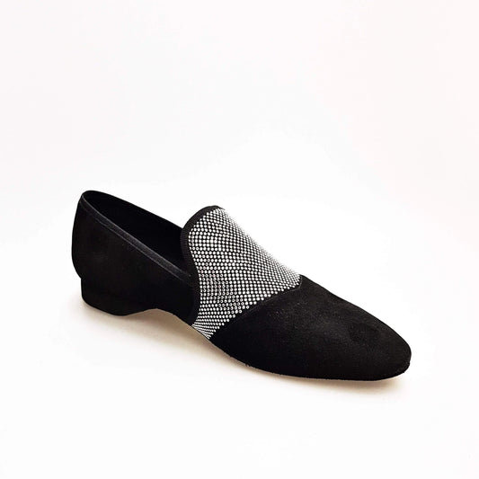 Mocassino uomo in camoscio nero con miniborchie argento, scarpa elegante con punta lunga, brand Wish Dance Shop