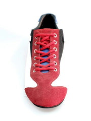Carica immagine nella Galleria, Scarpa Wishdance Ivan Camaguey, sneaker Bandera Cubana in camoscio rosso e blu royal con dettagli in pelle bianca.