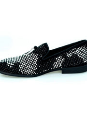 Carica immagine nella Galleria, Wishdance Mocassino Lyon Camoscio Nero miniborchie Nere e Argento