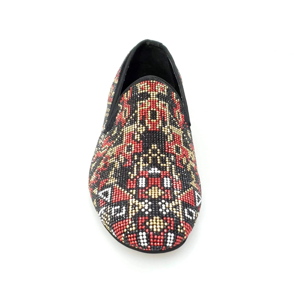 Mocassino Wishdance Samakaka Gold in camoscio nero con Swarovski neri, borchiette rosse, bianche e oro, stile elegante.