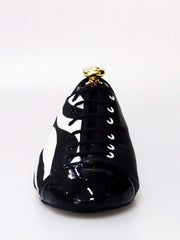 Carica immagine nella Galleria, Scarpa Jazz unisex Wishdance Savana NY09 in pelle nera con fantasia zebrata e punta in vernice nera, stile elegante e originale.