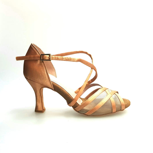 Scarpa donna Wishdance Melany QC in raso carne con retina, cuscino memorex e cinturino incrociato sul collo, tacco rocchetto.