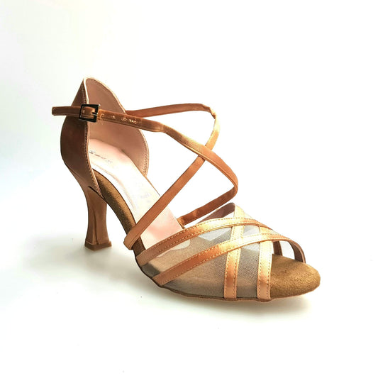 Scarpa donna Wishdance Melany QC in raso carne con retina, cuscino memorex, cinturino incrociato e tacco rocchetto.