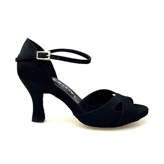 Scarpa da ballo donna Ely QA in raso nero con cinturino singolo e tacco basso a rocchetto, marca Wish Dance Shop.