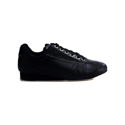 Scarpa sneaker 113H in pelle nera Horus, stile sportivo e moderno, con dettagli in tessuto e suola in gomma.