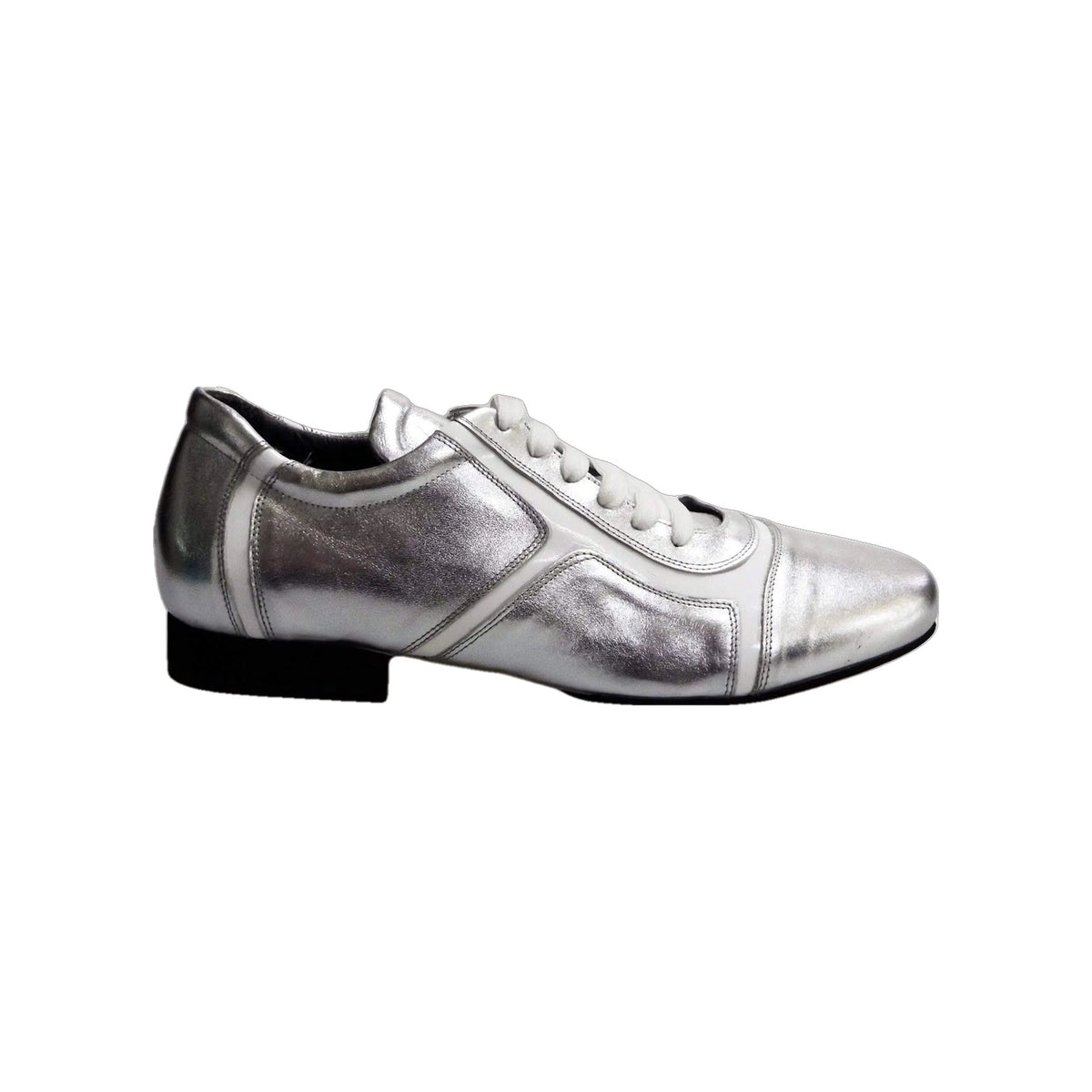 Scarpa Antony 115 da uomo in pelle argento con inserti in vernice bianca, sneaker trendy e comoda per il casual.