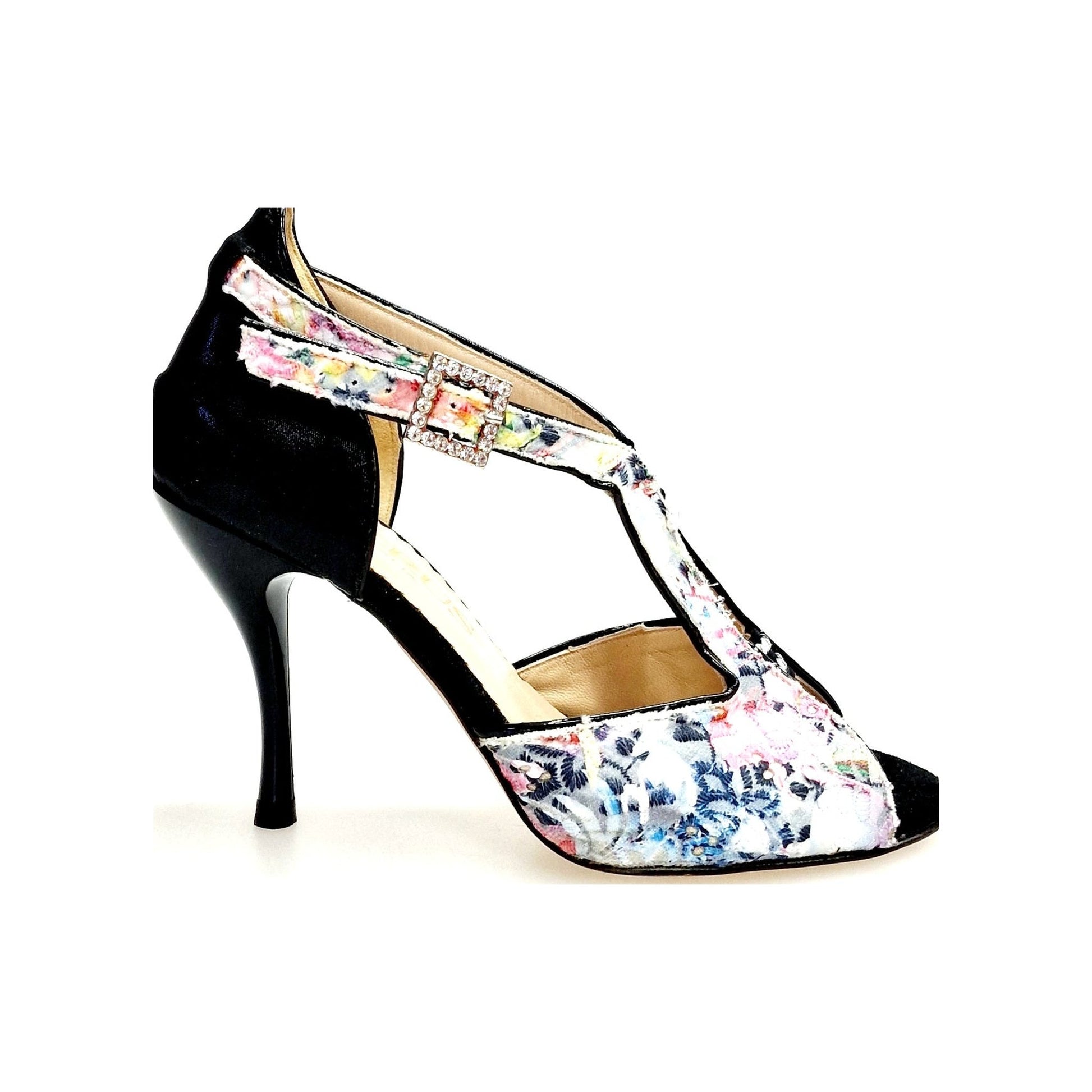 Sandalo Outlet 1557H in tela acquarello con disegno floreale, tacco a spillo e dettaglio in lurex nero.