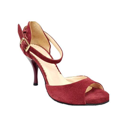 Scarpa in camoscio rosso Granada Bordeaux con tacco a spillo, elegante e alla moda, con dettagli raffinati e suola sottile.