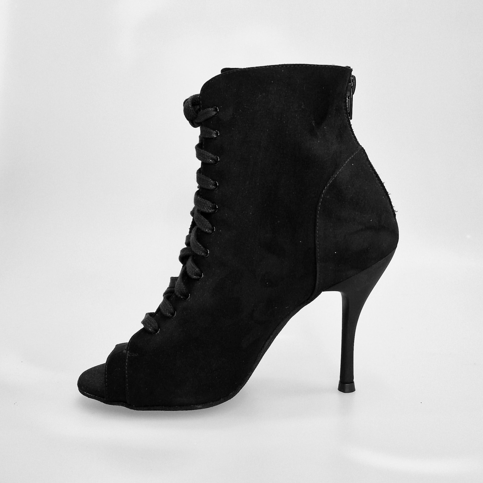Stivaletto nero Alexis Black Wish Dance Shop con zip, tacco a spillo in alluminio verniciato effetto gommato in camoscio.