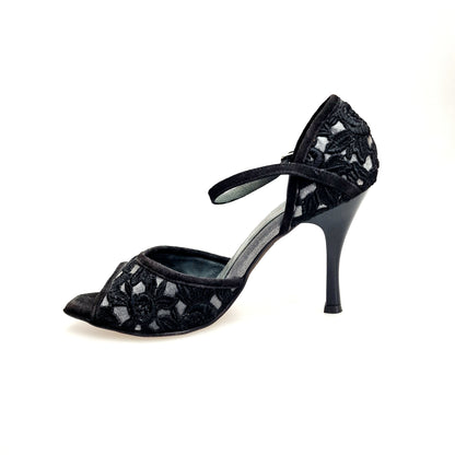 Sandalo da donna Wish Dance Black in camoscio nero con dettaglio in pizzo Sally Nero e tacco a rocchettino smaltato nero