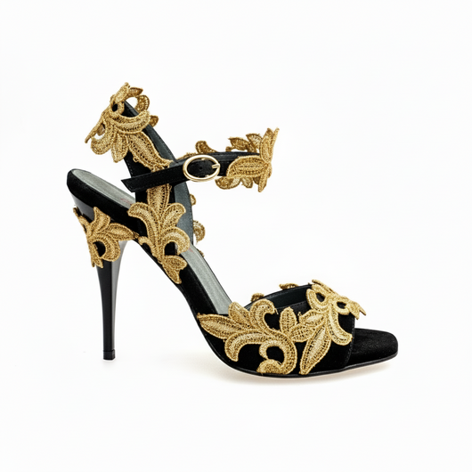 ALANA Nurya PZ Gold (R.L. by WISH DANCE) Sandalo da Donna in Raso Seta Nera con Applicazione di Pizzo Macramé Oro Tacco a Spillo Sottile Smaltato Nero