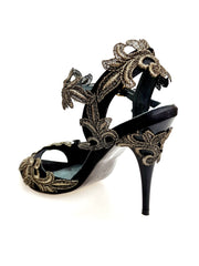 Carica immagine nella Galleria, NURYA PZ F.626 (R.L. by WISH DANCE) Sandalo da Donna in Raso Seta Nera con Applicazione di Pizzo Macramé Tacco a Spillo Sottile Smaltato Nero
