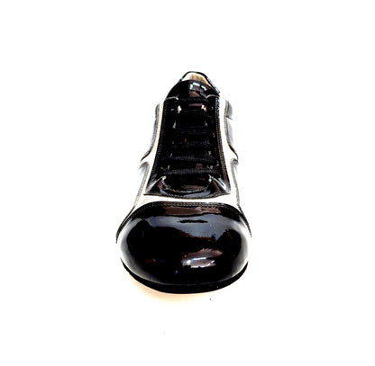 Sneaker Antony 115 Wish Dance Shop in vernice nera con inserti in pelle argento, scarpa da uomo elegante e moderna.