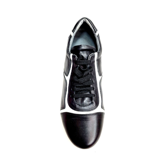 Scarpa Antony 115 Wish Dance Shop, sneaker da uomo in pelle nera con inserti in vernice bianca, vista frontale.