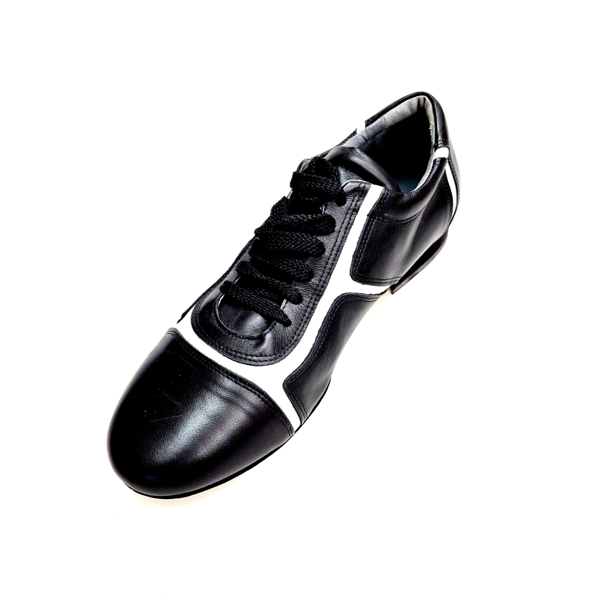 Scarpa Antony 115 da uomo in pelle nera con inserti in vernice bianca, sneaker elegante e di tendenza.