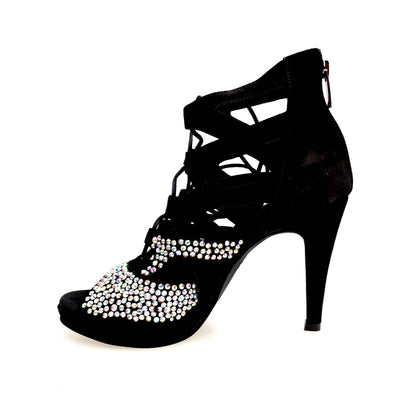 Sandalo a tronchetto Olimpya One in camoscio nero con Swarovski Boreali, plateau e tacco alto a spillo largo, stile elegante.