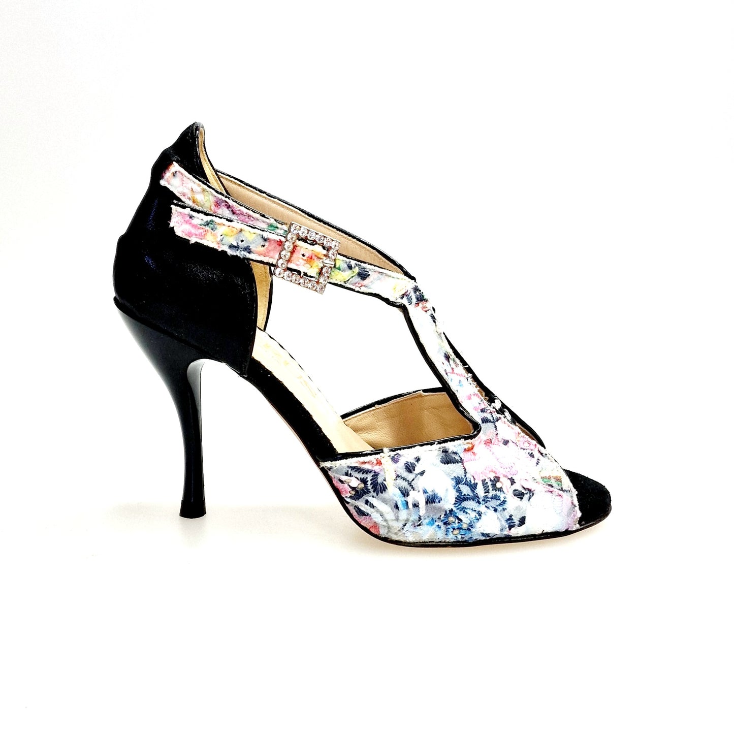 Sandalo Outlet 1557H in tela acquarello con disegno floreale, tacco a spillo e dettaglio in lurex nero.