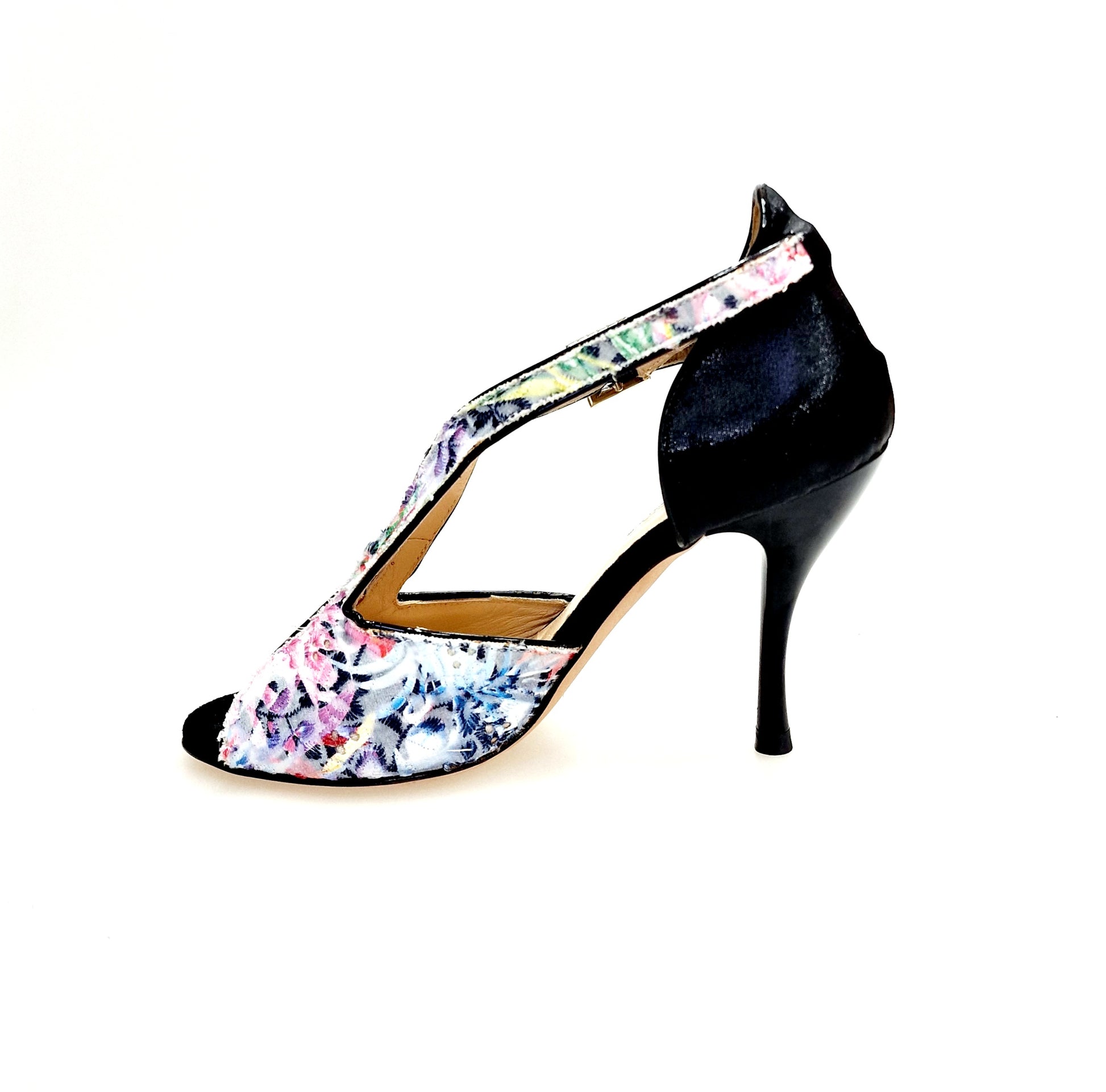 Sandalo Outlet 1557H in tela con disegno floreale a rilievo, tacco a spillo e dettaglio in lurex nero.