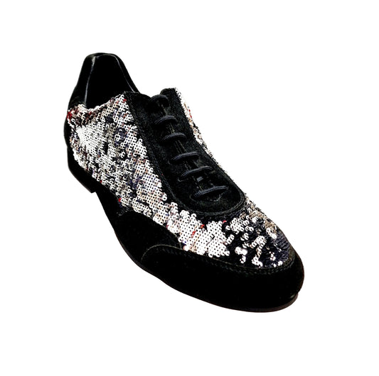 Sneaker da uomo Movida by WISH DANCE in camoscio nero con dettagli paillettes argento, scarpa casual elegante.