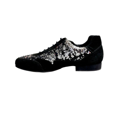 Scarpa da uomo Movida by WISH DANCE, sneaker in camoscio nero con dettagli di paillettes argento.
