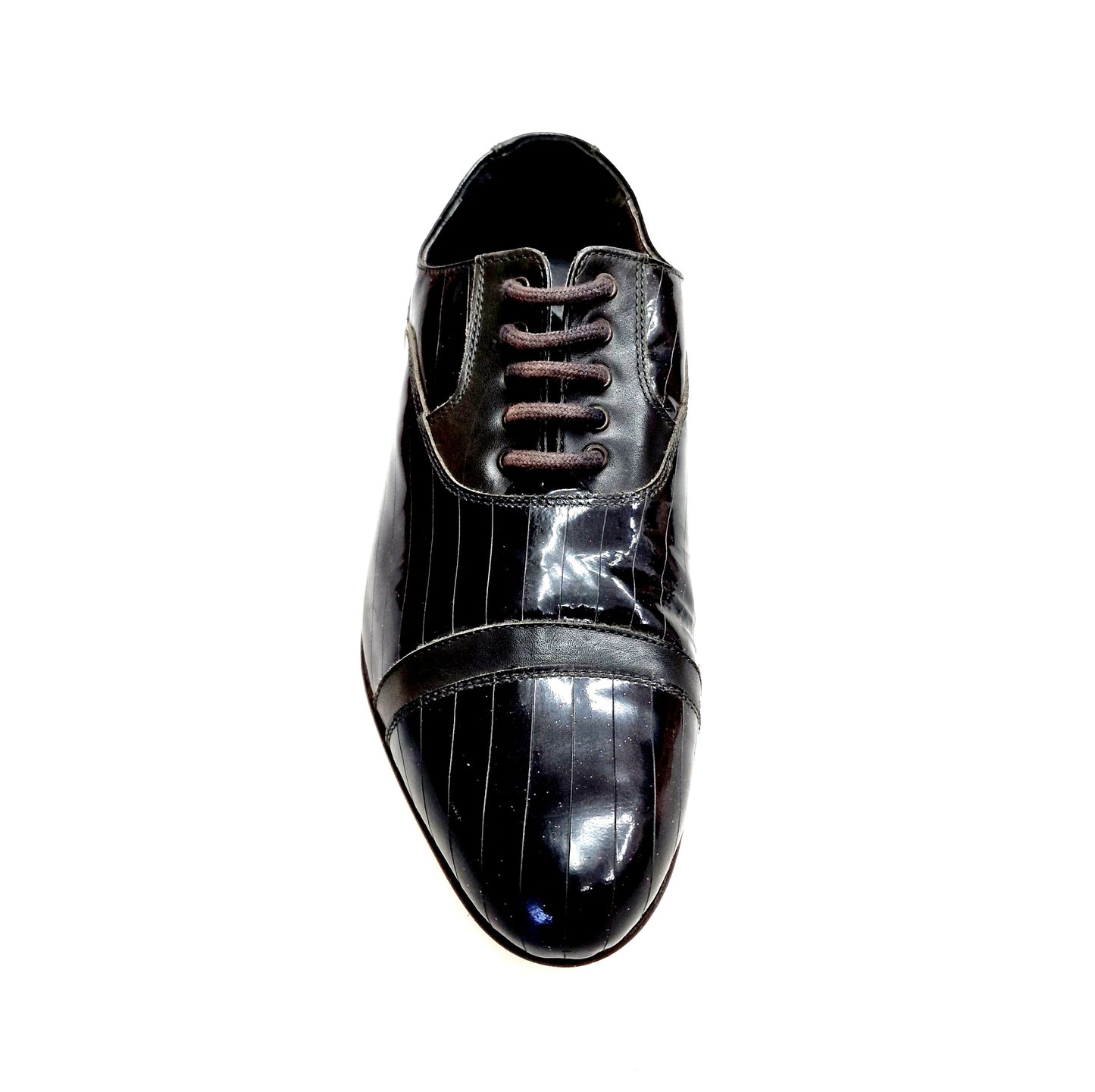 Scarpa da uomo BRAD Movida by WISH DANCE in pelle e vernice nera, con tacco in legno, stile elegante e moderno.