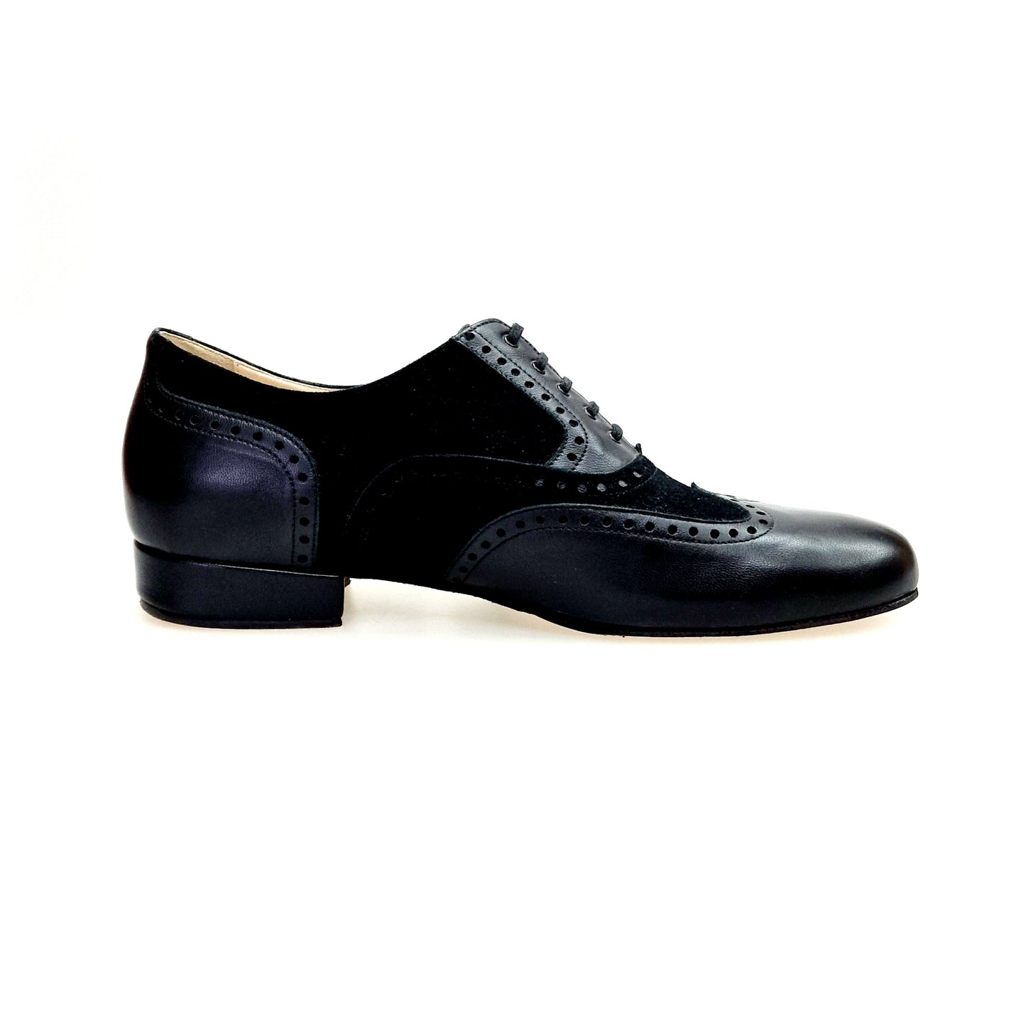 Scarpe stringate Adolfo Chicago Forata in pelle nera e camoscio nero, con suola divisa, stile Oxford profili forati.