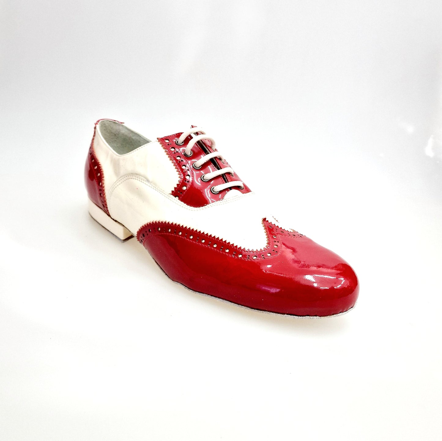 Scarpa da uomo Samuel Movida di Wish Dance in vernice rossa e bianca, stile coda di rondine tonda, modello MS14.