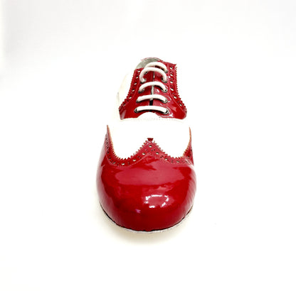 Scarpa da uomo Samuel Movida Wish Dance in vernice rossa e bianca con punta tonda e dettagli coda di rondine.
