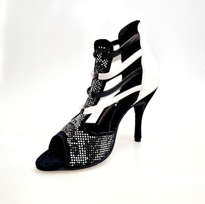 Sandalo da donna Viper Black/White in camoscio nero con borchiette bianche, tacco a spillo rivestito in pelle bianca e dettagli elastici