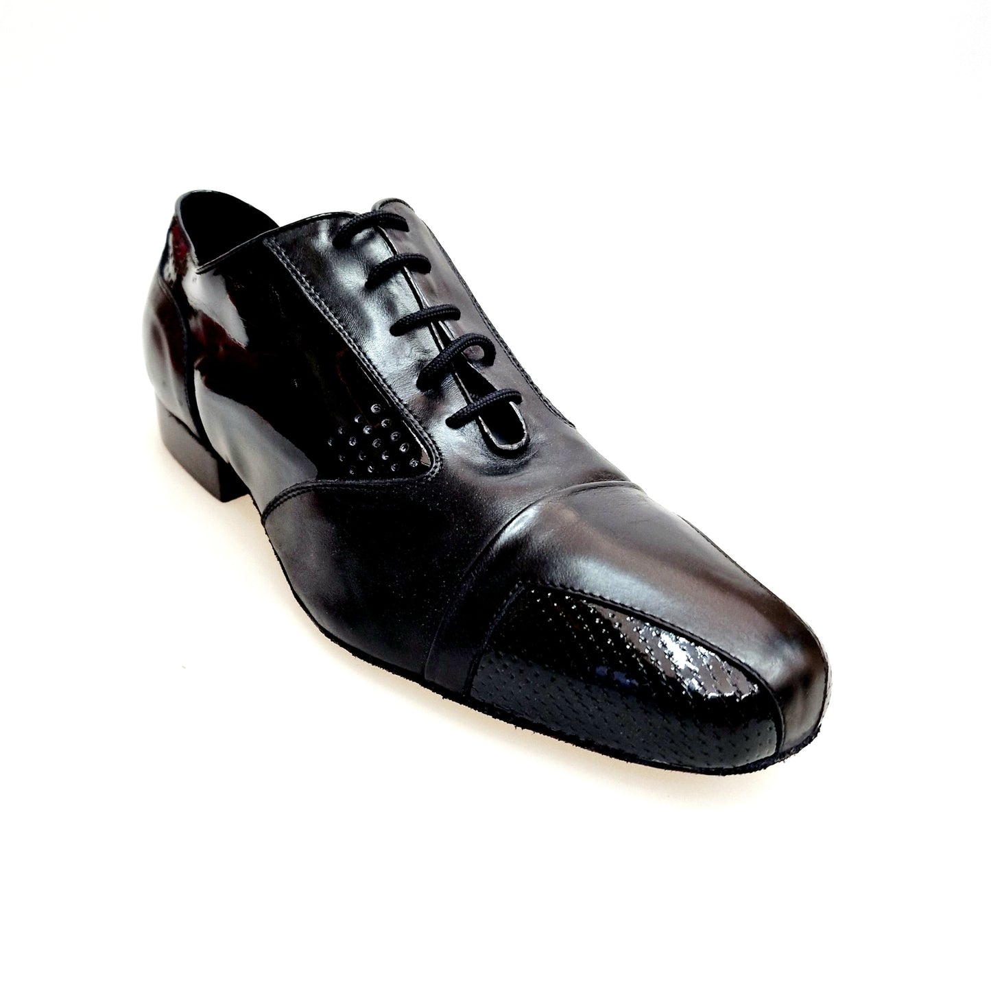 Scarpa da uomo Milo Wish Dance in morbida pelle nera e vernice nera, punta squadrata, stile elegante e moderno.
