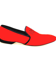 Carica immagine nella Galleria, Venturi (MS21) KIZMI - Mocassino in  Camoscio Rosso bordo Nero ricamo Kizmi Nero Forma lunga