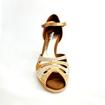 Carica immagine nella Galleria, Alexa (LP4) - Scarpa da Ballo in Raso Carne Flash Con Swarovski e Tacco Basso a Spillo Largo e Plateau
