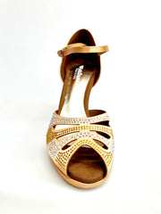 Load image into Gallery viewer, Alexa (LP4) - Scarpa da Ballo in Raso Carne Flash Con Swarovski e Tacco Basso a Spillo Largo e Plateau
