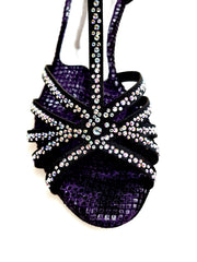 Carica immagine nella Galleria, Rossella (L9) - Scarpa da Ballo in Raso Seta Nero Con Swarovski Boreali con Tacco a Rocchetto
