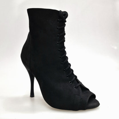 Stivaletto con zip in camoscio nero Alexis Black, tacco a spillo in alluminio verniciato effetto gommato, footwear elegante.