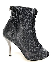 Carica immagine nella Galleria, ALEXIS Silver Black (Art. 132) - Mezzo Stivaletto con Zip in Sunseet Canna di Fucile Tacco a Spillo in Alluminio Laminato Grigio canna di fucile
