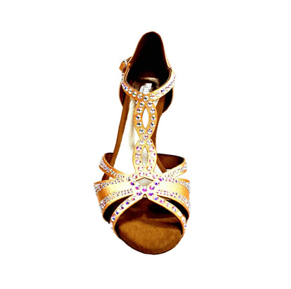 Scarpa da ballo Camila Superb L13 in raso seta carne con Swarovski Boreali e tacco a rocchetto, Wish Dance Shop