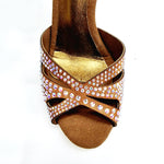 Load image into Gallery viewer, DELUXE MARIPOSA (L102 QB) - Scarpa da Ballo Donna in Raso Seta Bronzo Tan con Swarovski  Cinturino Incrociato alla Caviglia e Tacco a Spillo Laminato Oro Ramato
