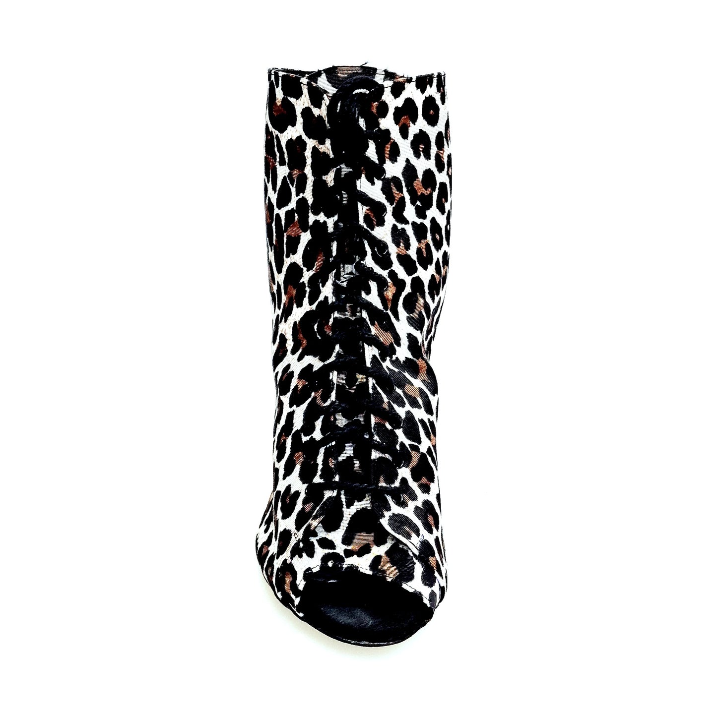 Stivaletto mezzo con zip ALEXIS Leyopa in raso seta leopardato bianco, tacco a spillo in alluminio smaltato nero, stile elegante.