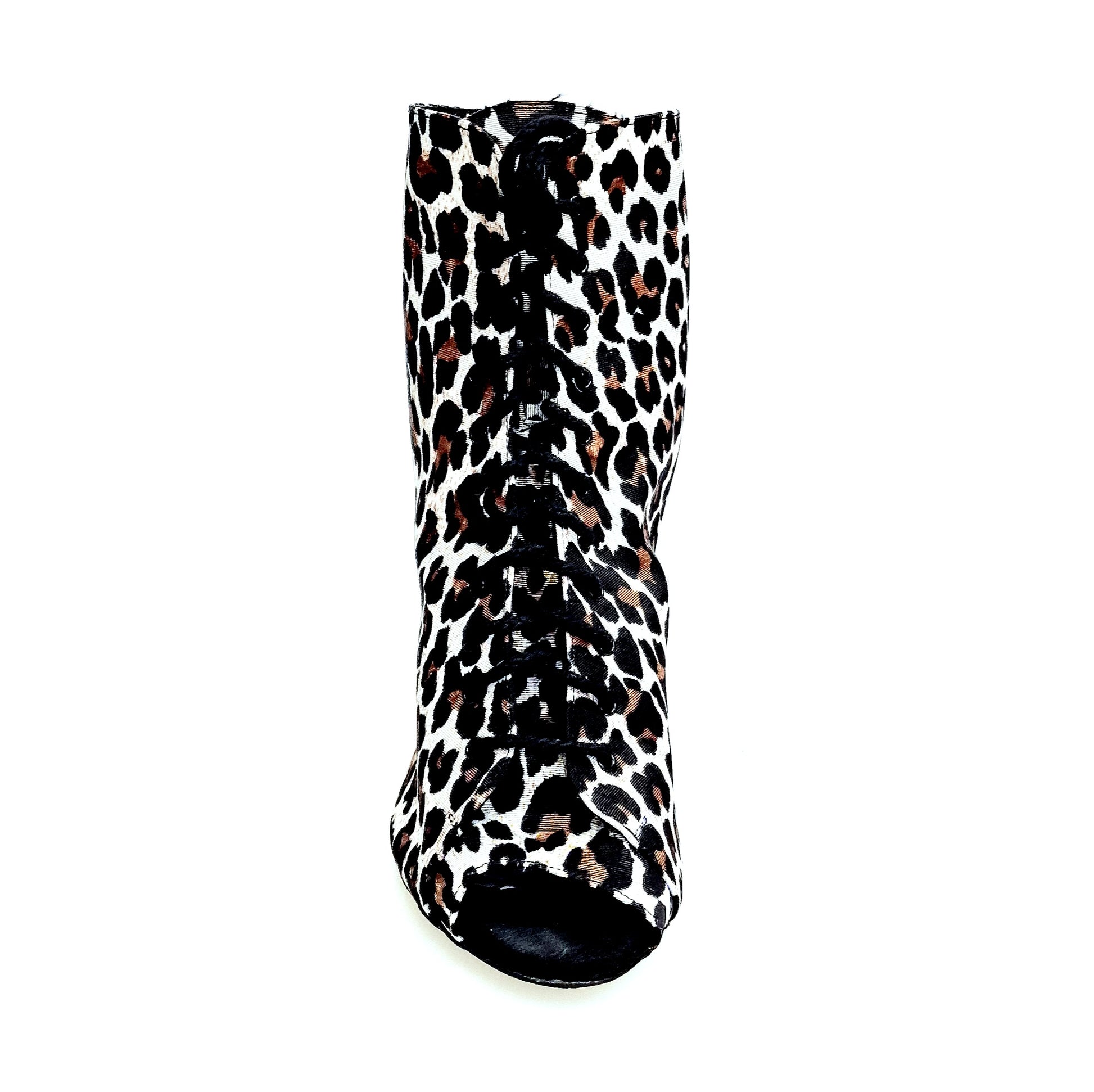 Stivaletto mezzo con zip ALEXIS Leyopa in raso seta leopardato bianco, tacco a spillo in alluminio smaltato nero, stile elegante.