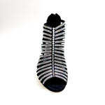 Load image into Gallery viewer, ELSY Plus (L7) - Sandalo a Tronchetto Da Donna in Raso Seta Nero Con Swarovski Boreali e Tacco a Stiletto Squadrato Sottile Laminato Argento
